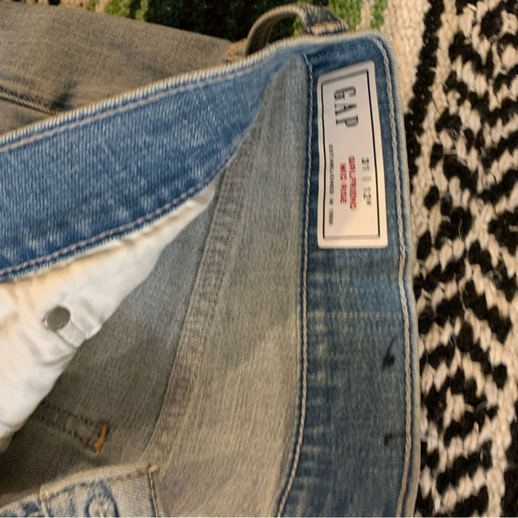Gap Girlfriend Mid Rise - Picture 2 of 3